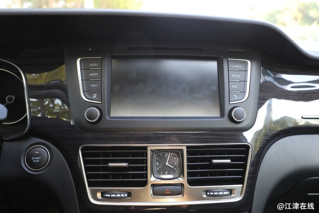 080f70feac1b4ec0.jpg