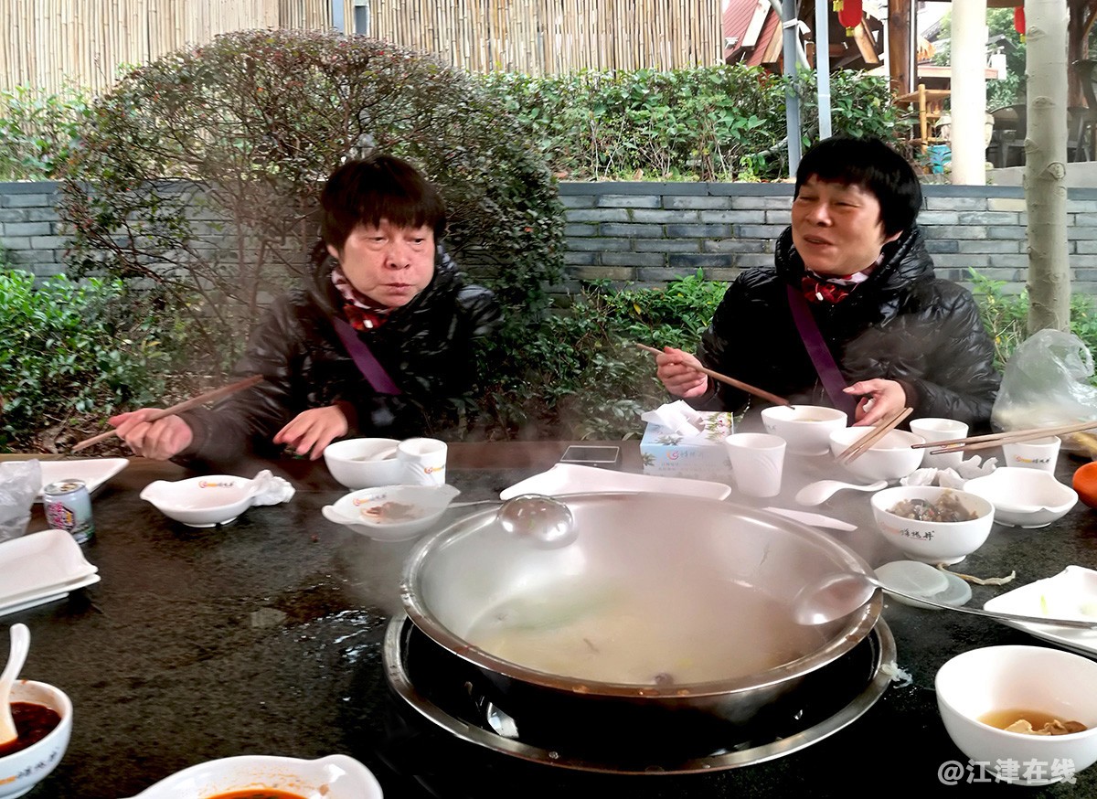 同人同框 (1).jpg