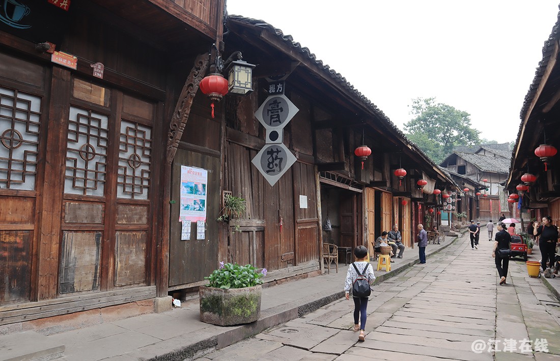 古镇街景 (3).jpg