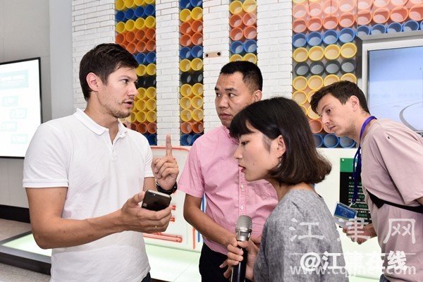 b1b96d68-dec6-48fd-80fb-30b8f1cafd6d.jpg