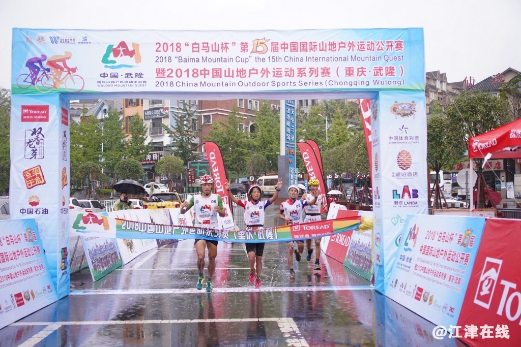 152306bxc453593zzh3492.jpg