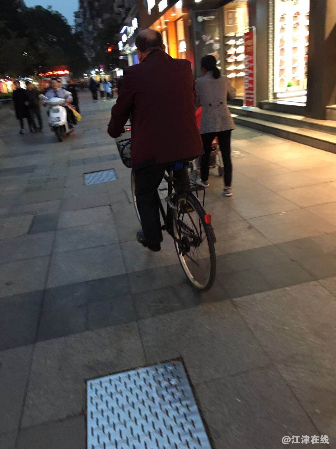 步行街12.jpg