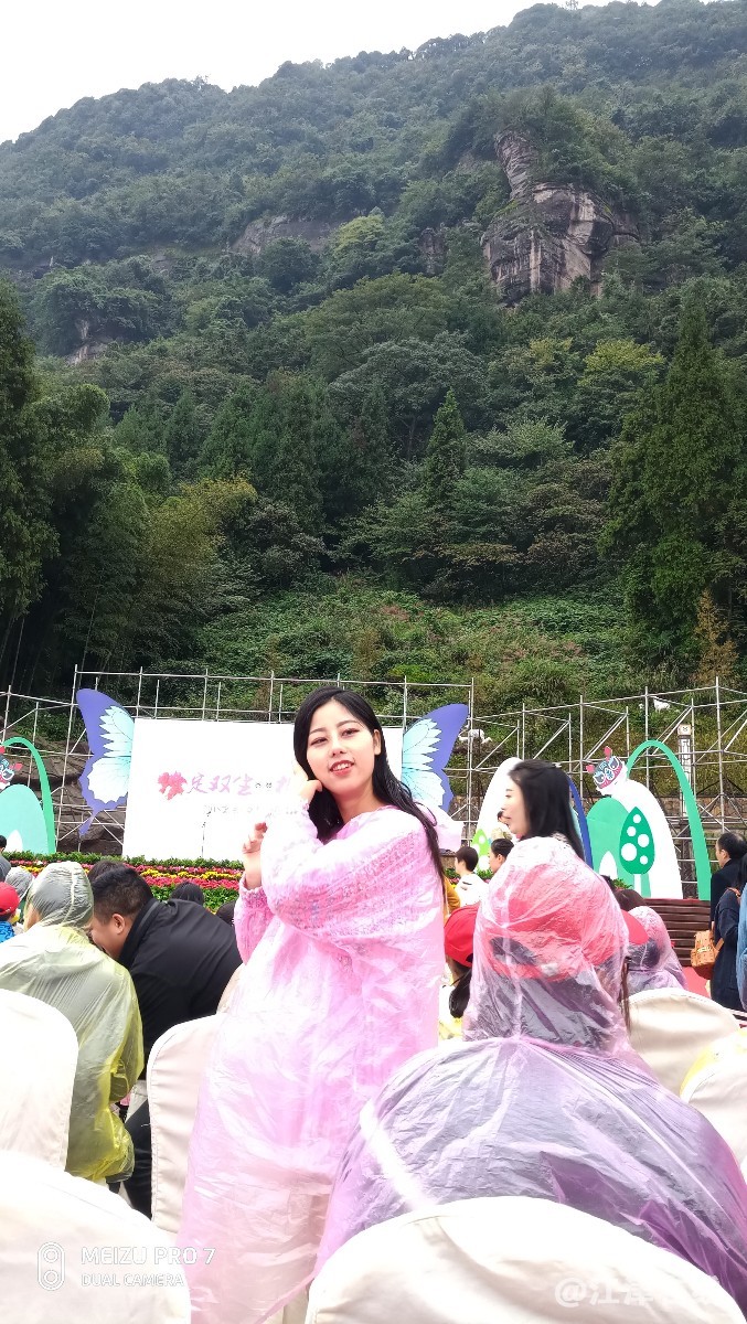 P81013-095434.jpg