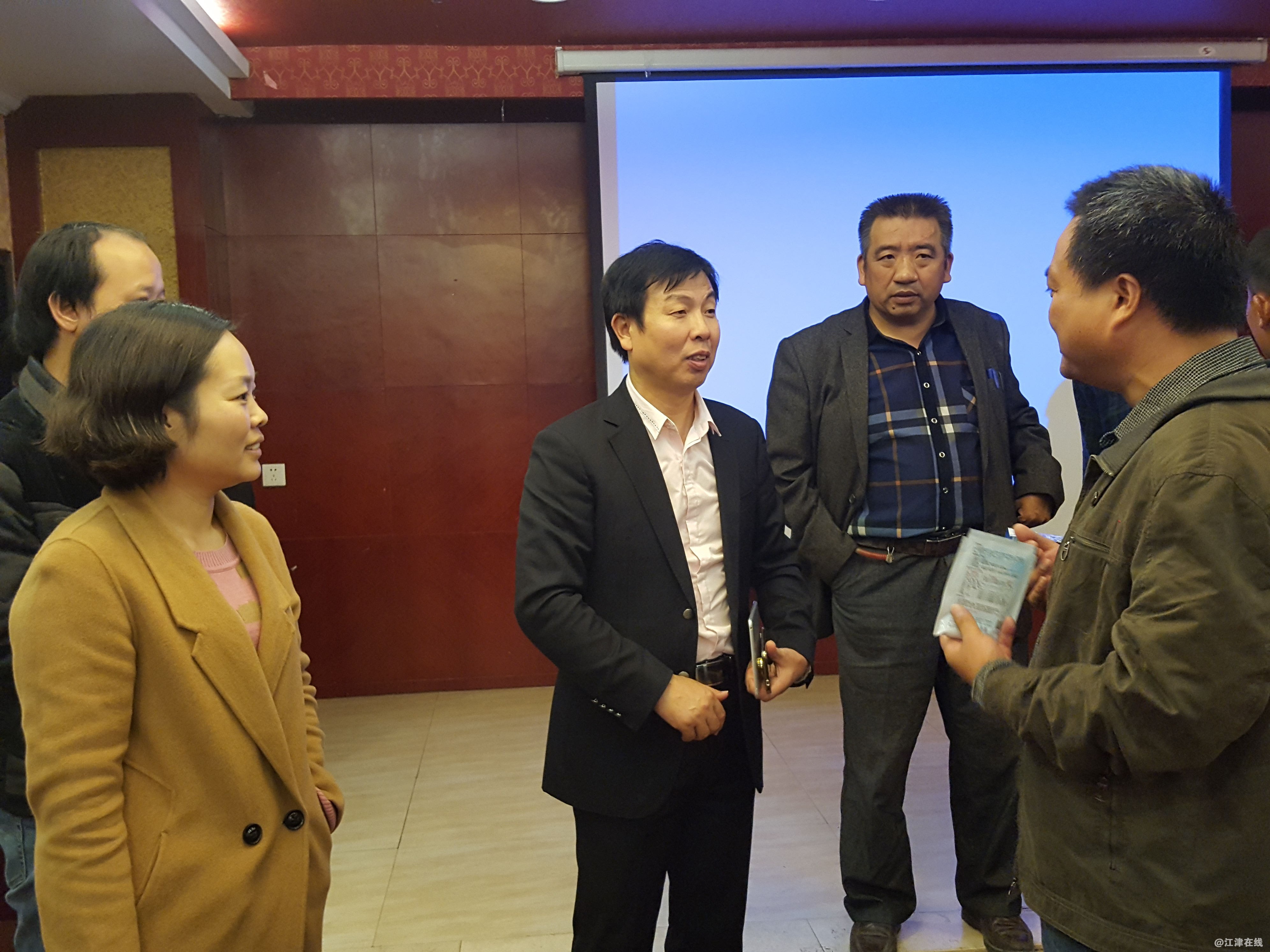 殷佑斗教授与李兰总经理、陈茂林技术总监及客户交流.jpg