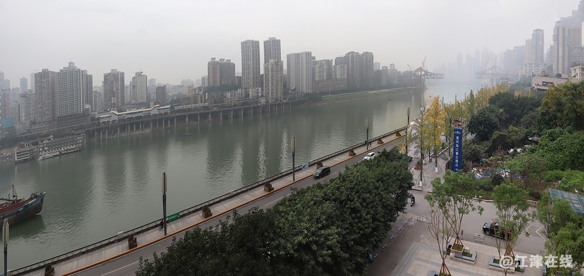 北滨路仙厨上看曾家岩大桥副本副本.jpg