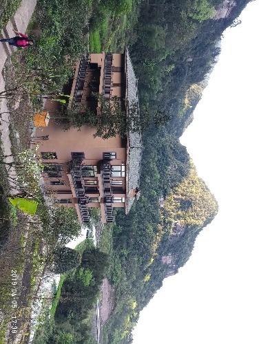 P90405-173913.jpg