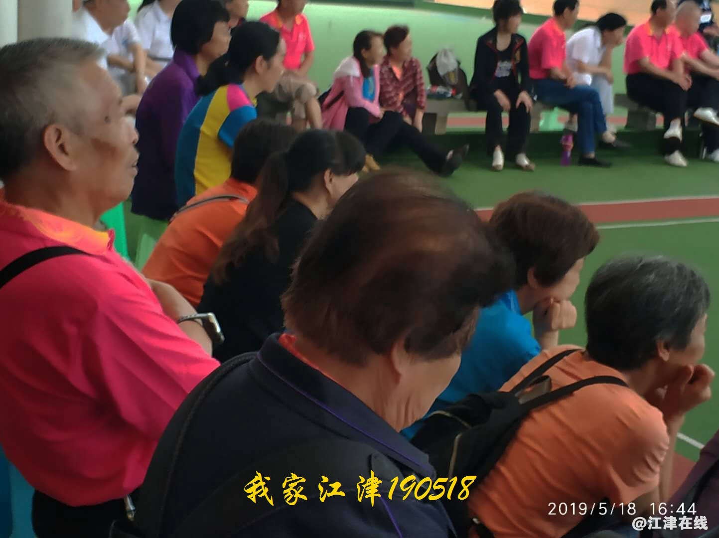224657rss9i291n34nbbat.jpg