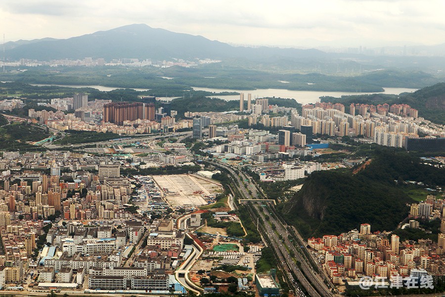 从深圳飞回重庆 (8).jpg