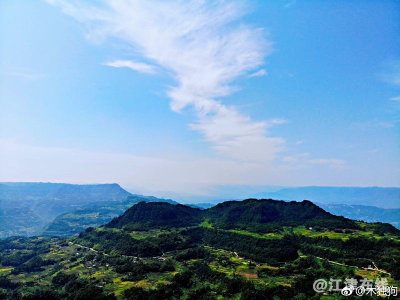 骆崃山山体风貌