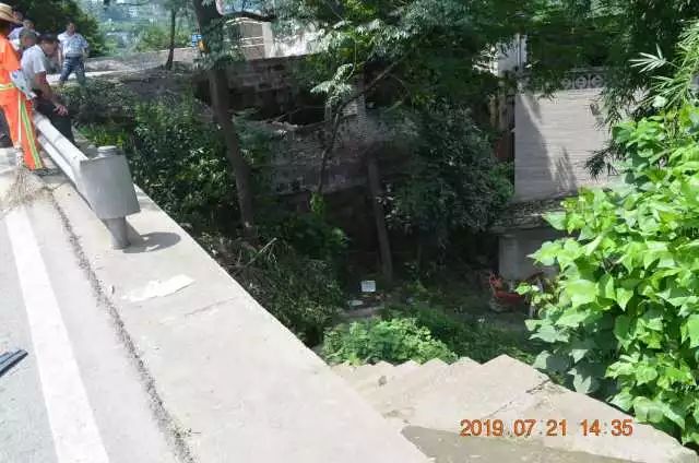 200557ehbu87z8418fb5eb.jpg