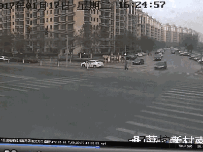 d8b13c57a3159933b5d2baf4753372ee.gif