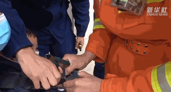 e4129da8ee8aabe7b5307957bc158257.gif