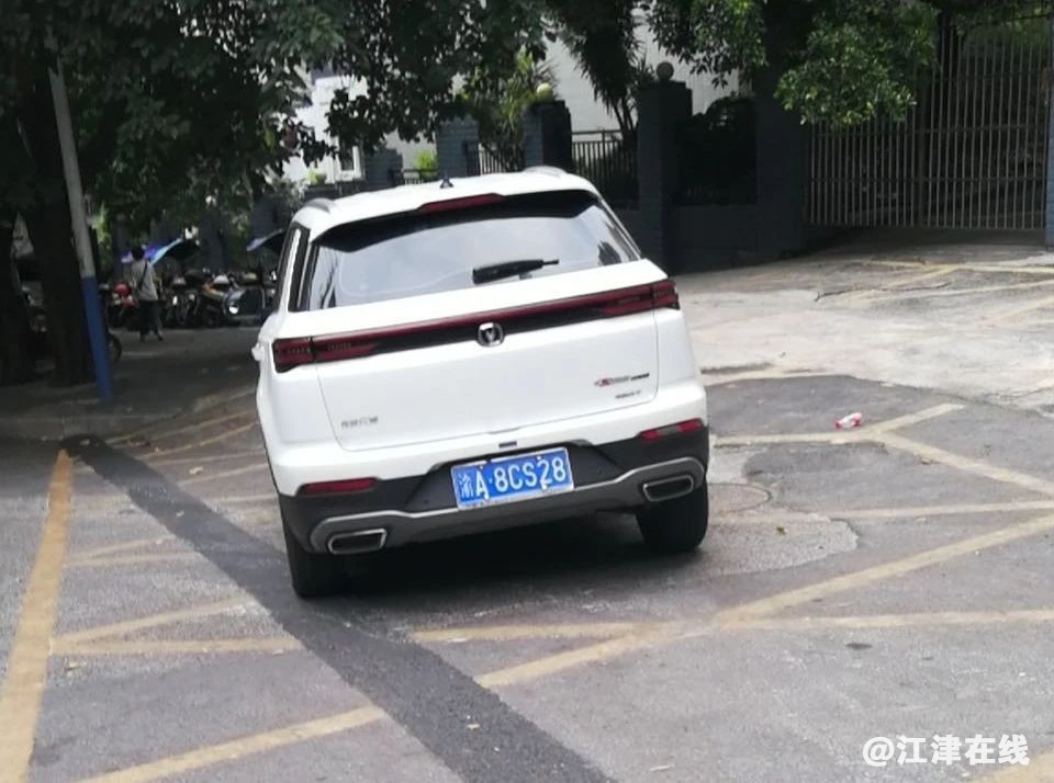 e218758bf3f39fc8869b043499ae83ae.jpg