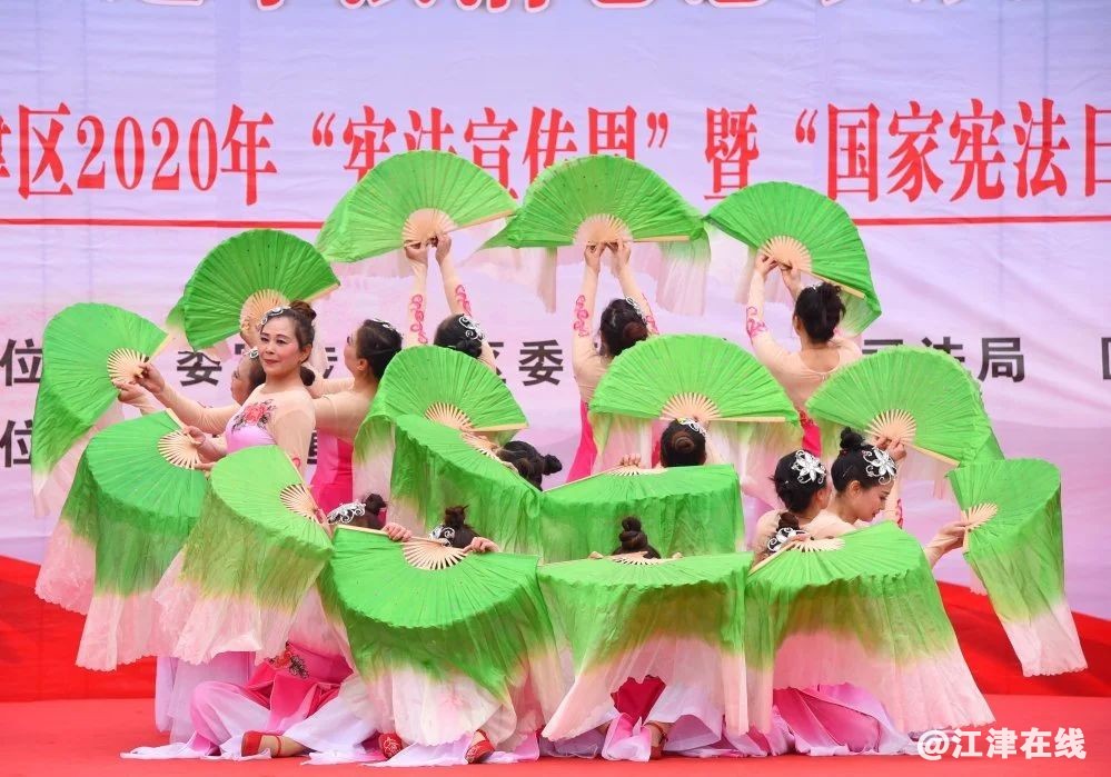 2e592b7a22f27f0cad109c7fa8324177.jpg