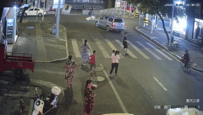 7694628580efa1b5fe325e5973c873fb.gif