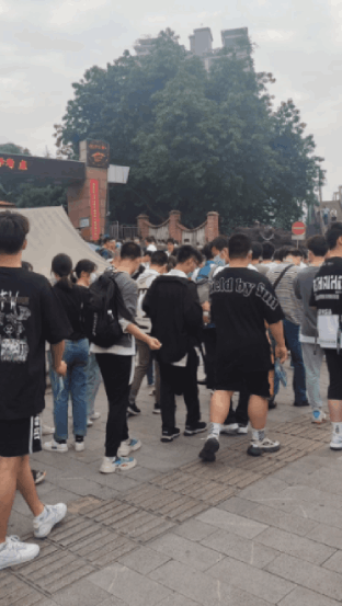 a745325847c320e5e86fe70b48f71352.gif