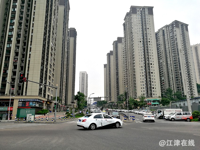彩虹路旁 (6).jpg