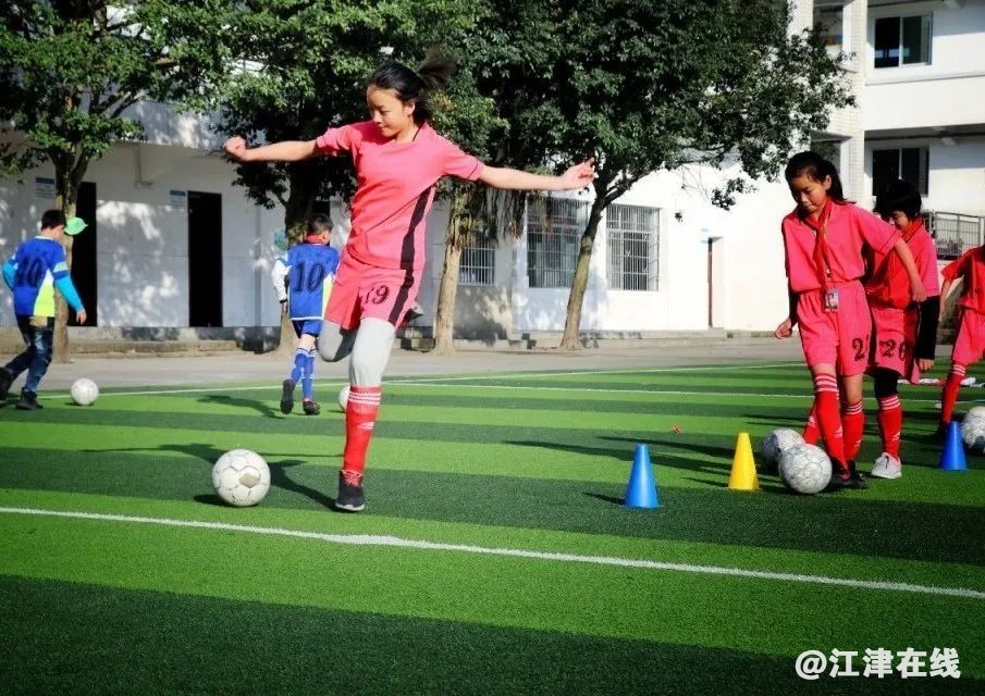 17b8674713ecdd4a1cdc9fbdcd199abc.jpg