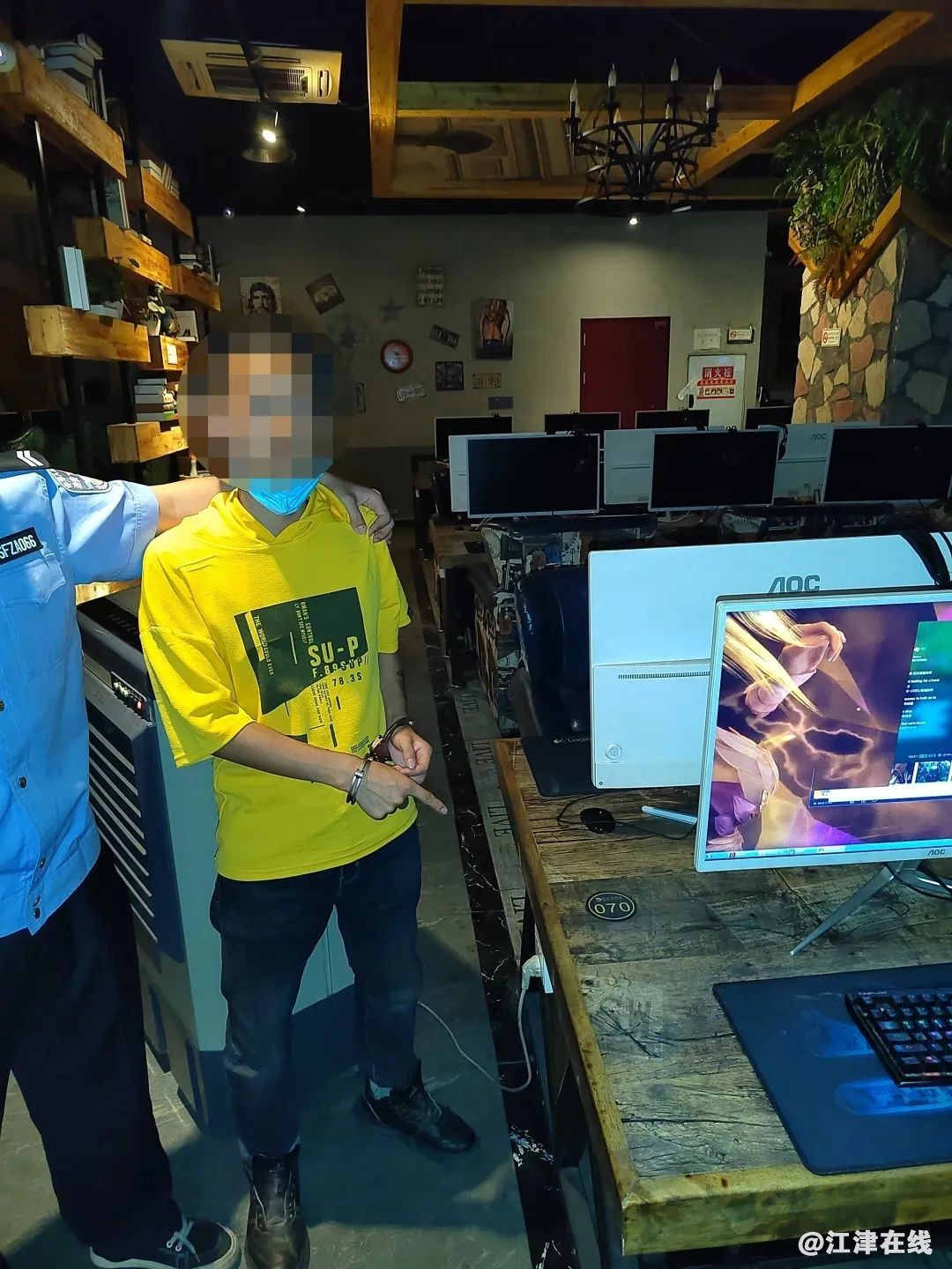 dc811f0fb49c52267ae1d335103c80cb.jpg