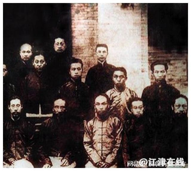 ?url=http%3A%2F%2Fdingyue.ws.126.net%2F2022%2F0412%2Fe1c6fbb2j00ra6obn001cd000hs00fvp.jpg