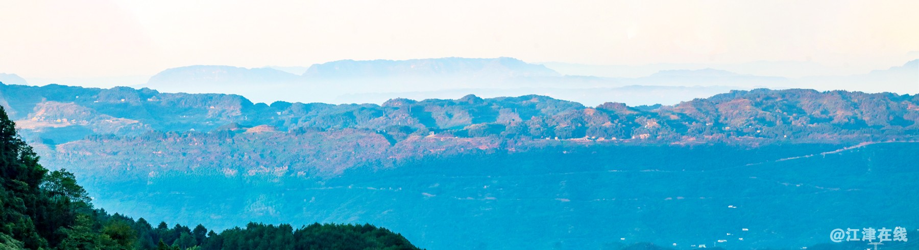 极目群山副本副本副本.jpg