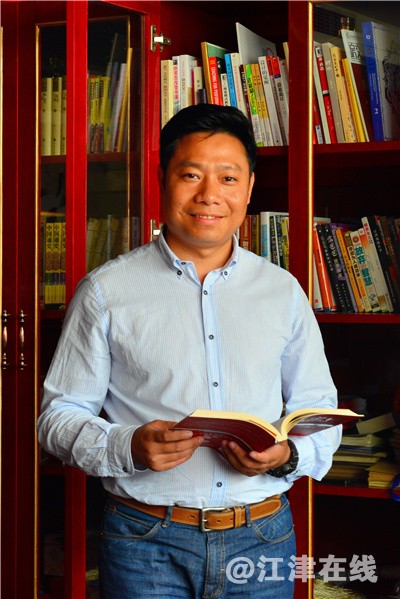 荣华集团执行董事兼总经理喻春喜.jpg