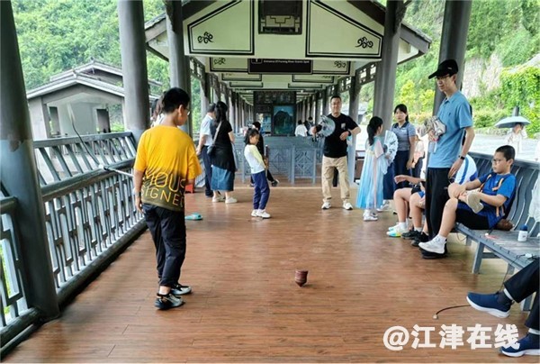 07095155tpmj.jpg