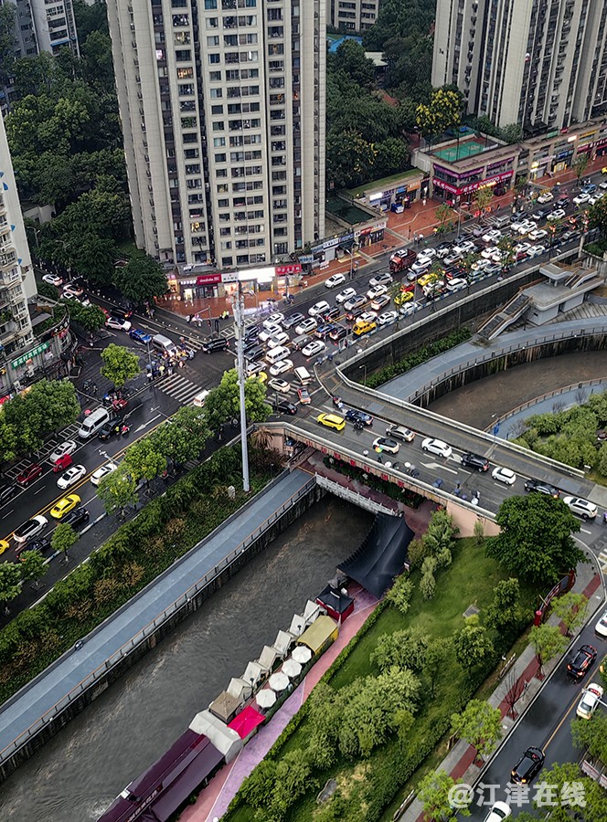 IMG_20250912_081922洗礼后的石牌桥彩虹路副本.jpg